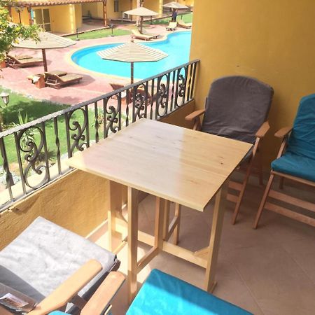 Pool View Apartment At British Resort - Unit 02 Hurghada Ngoại thất bức ảnh