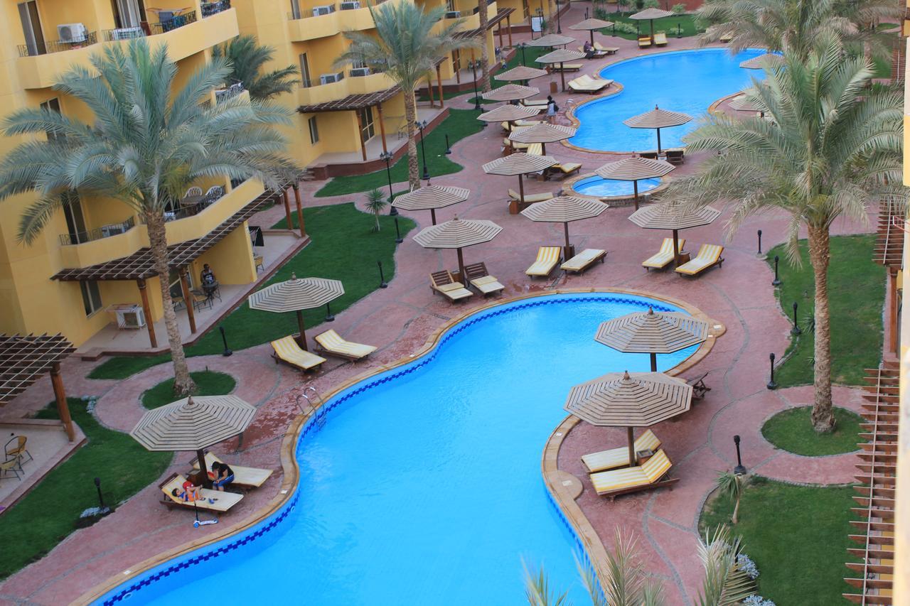 Pool View Apartment At British Resort - Unit 02 Hurghada Ngoại thất bức ảnh