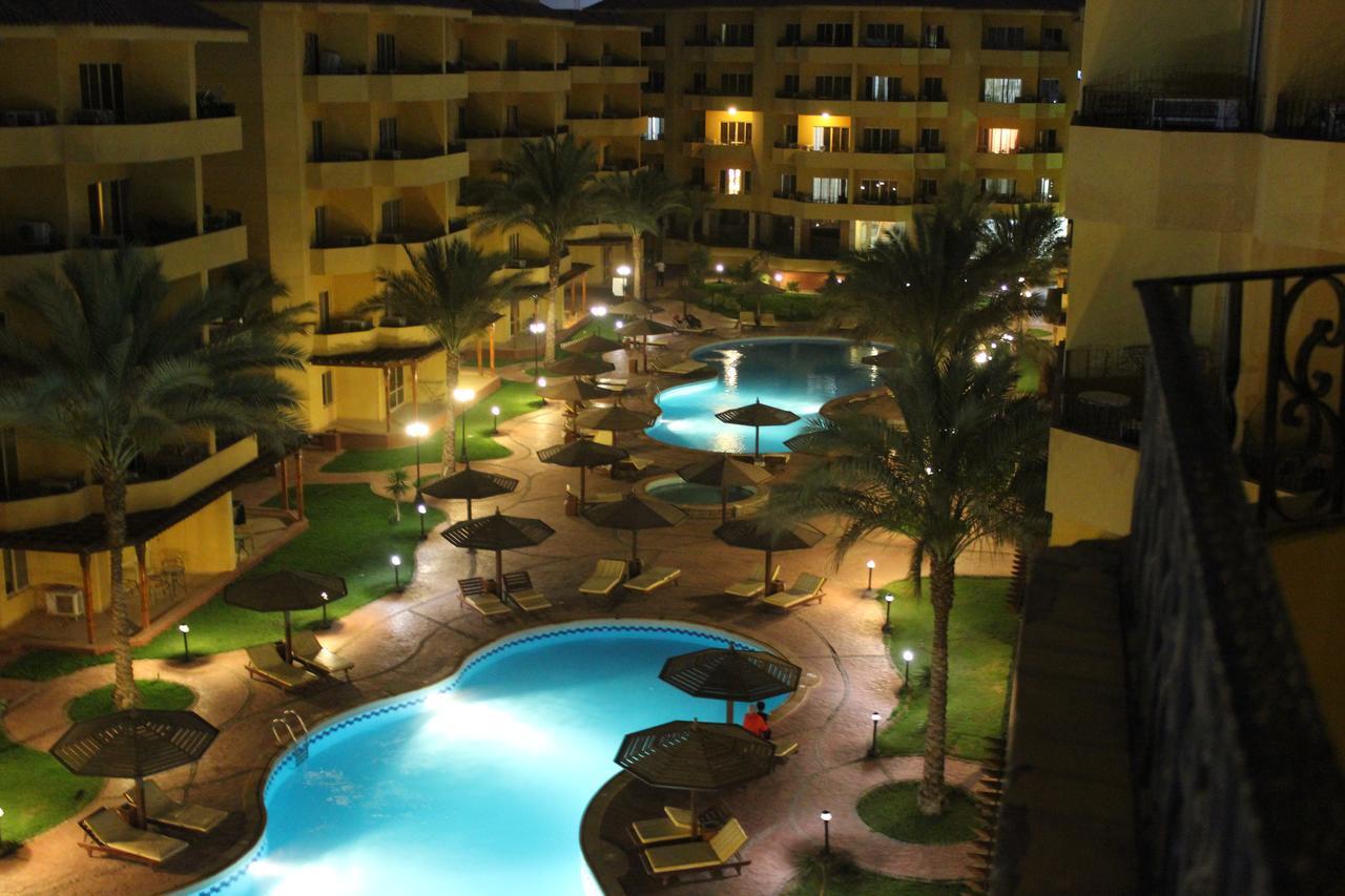 Pool View Apartment At British Resort - Unit 02 Hurghada Ngoại thất bức ảnh
