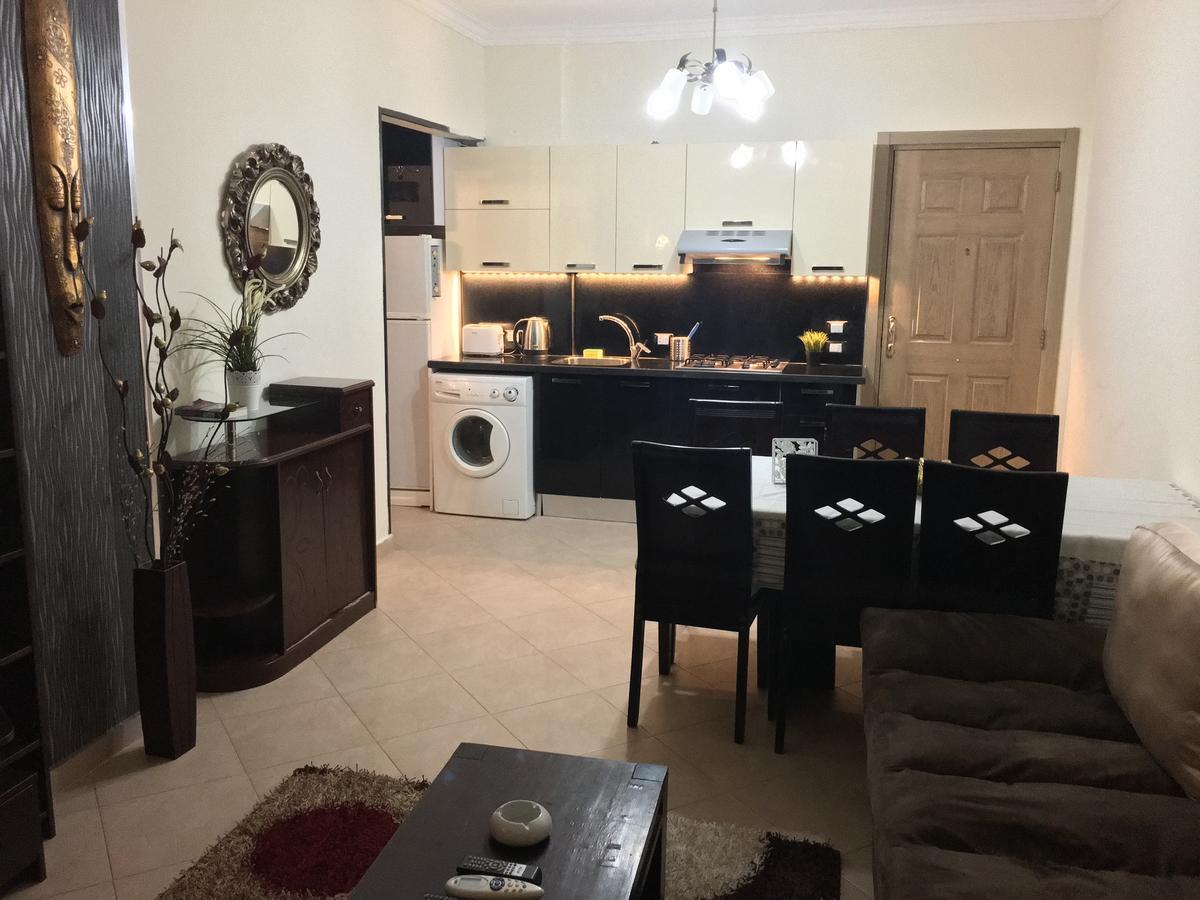 Pool View Apartment At British Resort - Unit 02 Hurghada Ngoại thất bức ảnh