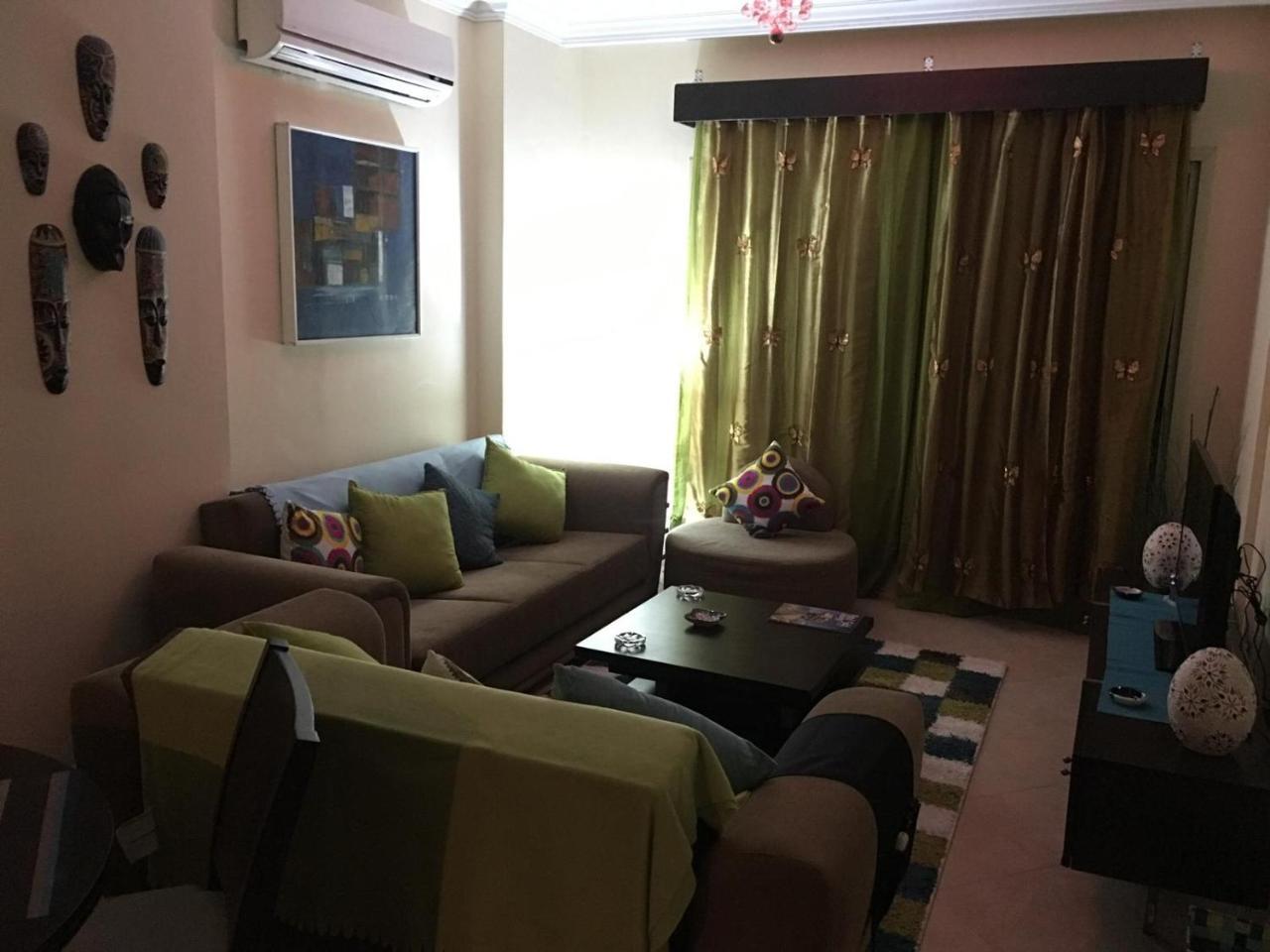 Pool View Apartment At British Resort - Unit 02 Hurghada Ngoại thất bức ảnh